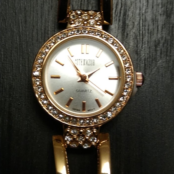 Rose Gold fashion Watch - Picture 3 of 5